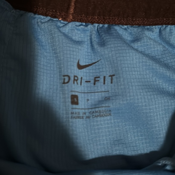Nike dri fit running shorts - Picture 2 of 3